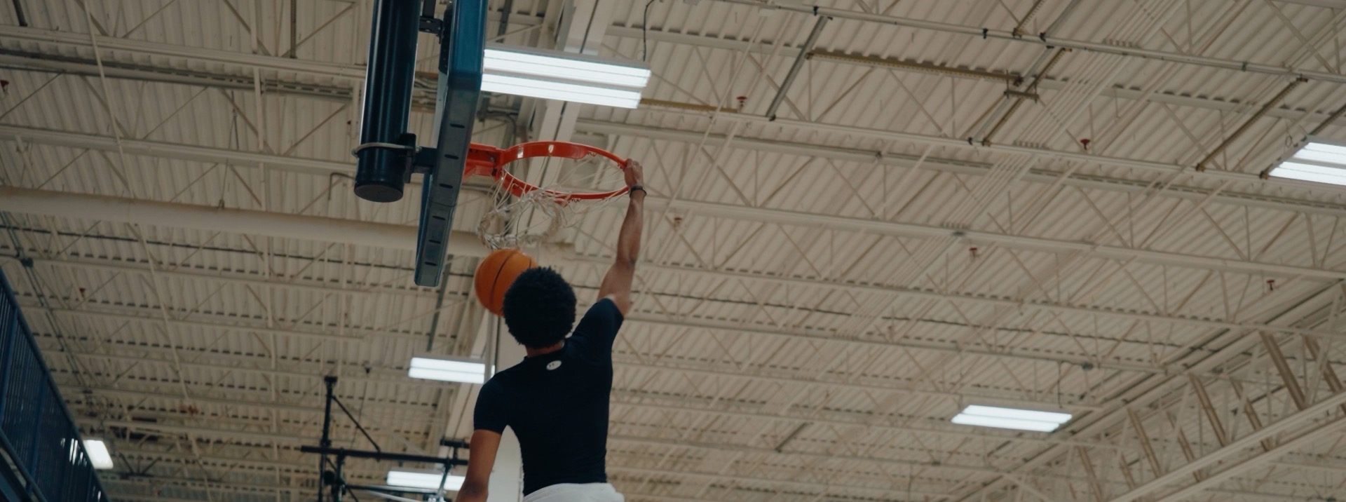 A camper going up at the rim